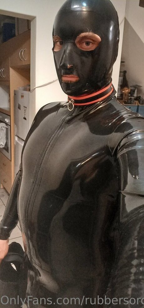 rubbersorcerer top model archive