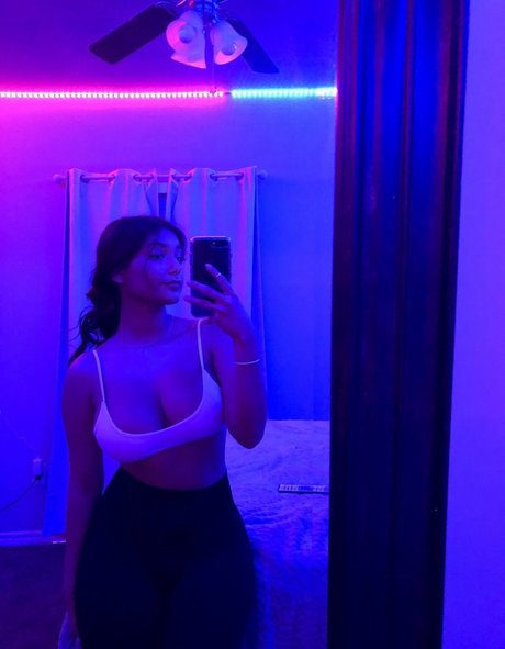 Chloe Medina hot pornstar images