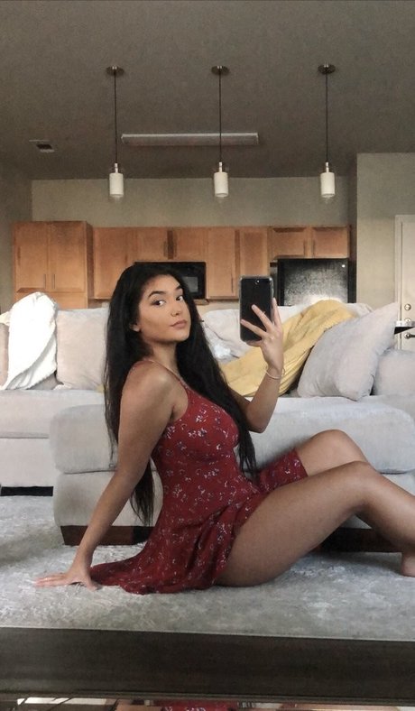 Chloe Medina xxx pornstar photo