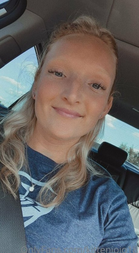 Kittenjojo18 pornstar perfect pic