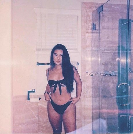 Kristina Ho erotic model archive