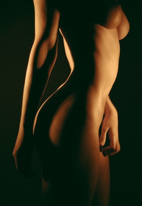 Ssonyashnyk adult model gallery