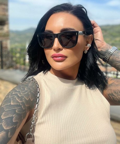 EDA TASCI porn model images