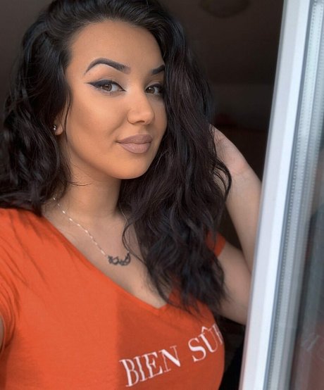 Emina Jahi star porn archive