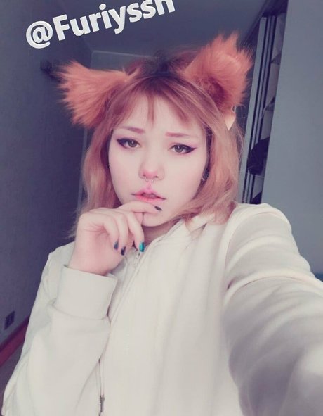 spicygingercheeks2 star hot pictures