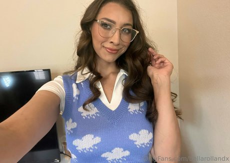 曲線美のクーガーOnlyFans アートポルノ 写真