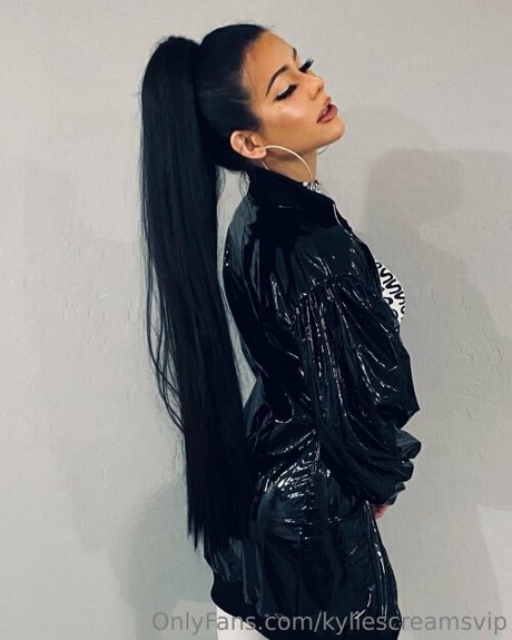 Kylie Screams 可愛い女優 画像