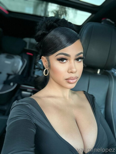 Yasmine Lopez ヌードモデル アーカイブ