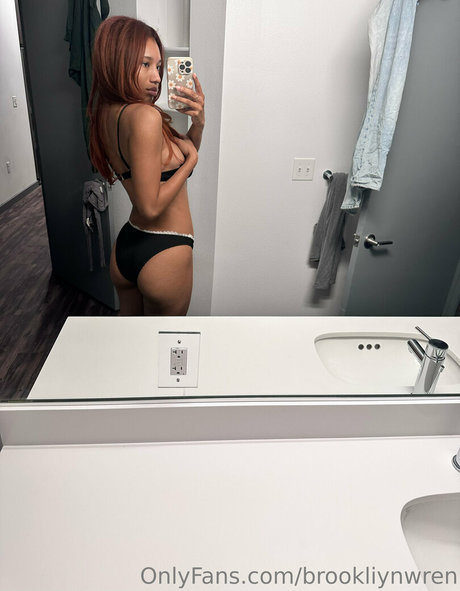 成熟した黒人女性オンリーファンズ エロチック 写真