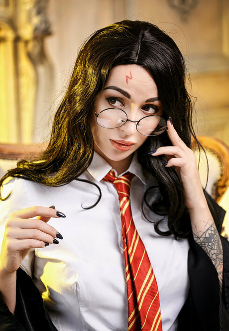 ダーティトークオンリーファンズ ポルノ 写真