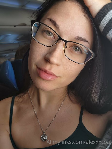 OnlyFansの写真 ポルノ 画像