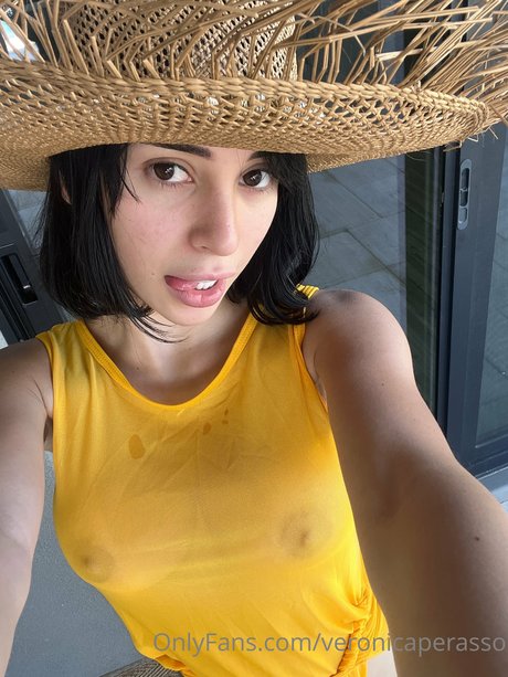 Veronica Perasso 裸のスター 画像