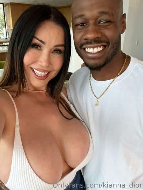 Kianna Dior 素敵なスター アーカイブ