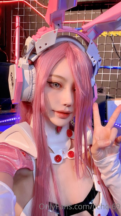 フェラチオ アジア人 OnlyFans アートヌード 画像