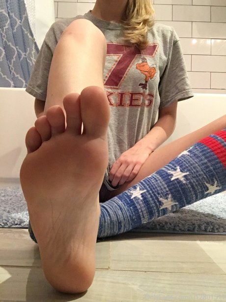 巨大なペニスオンリーファンズ 無料 写真