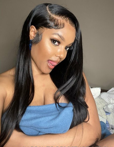 ssbbw オンリーファンズ セクシーヌード 画像