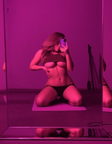 natty nuggs アダルトスター 写真