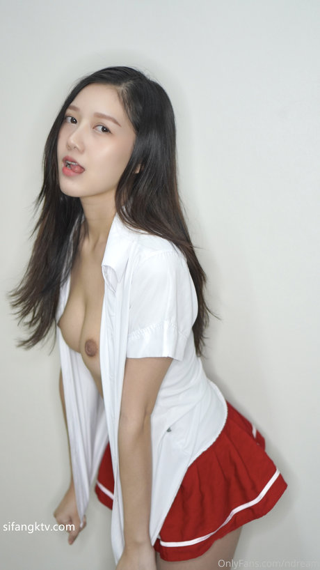 赤毛のソロOnlyFans ポルノグラフィック 画像