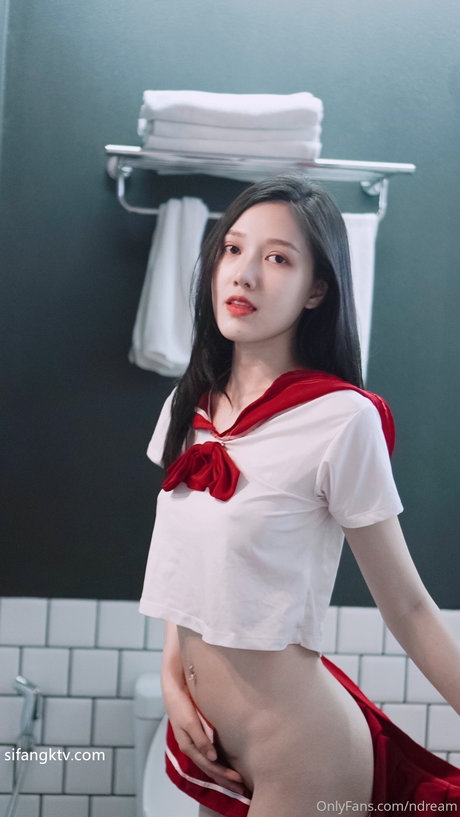 ゲイランジェリーOnlyFans 限定 写真