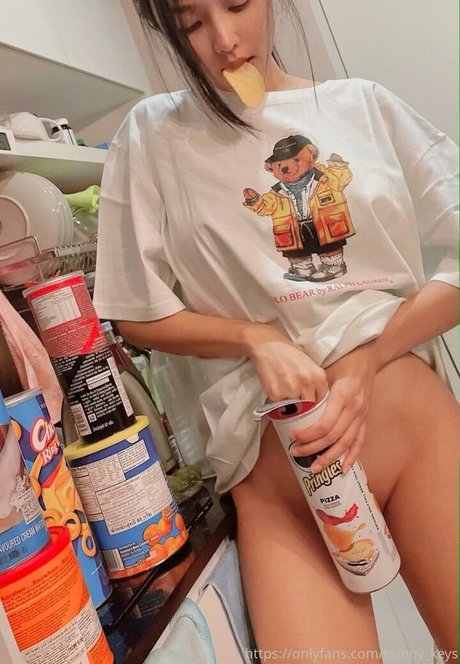 Bunny Keys ポルノスター ヌード 写真