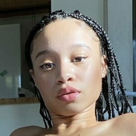 nawtyybynature アート女優 画像