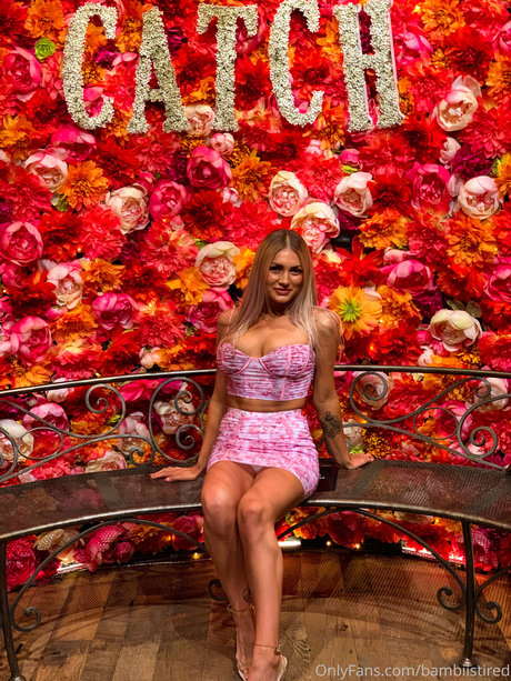 巨乳義母OnlyFans 無料アダルト ギャラリー