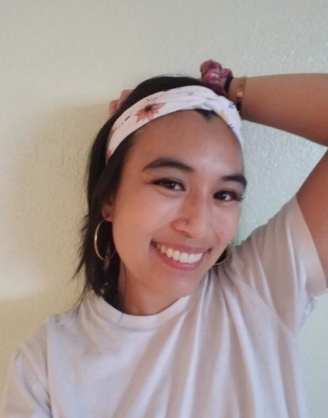 Ava Tran スター 裸 画像