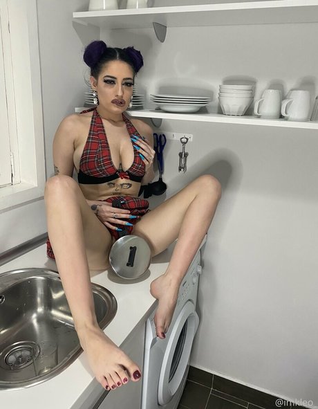 kleopwtrx 高品質女優 写真