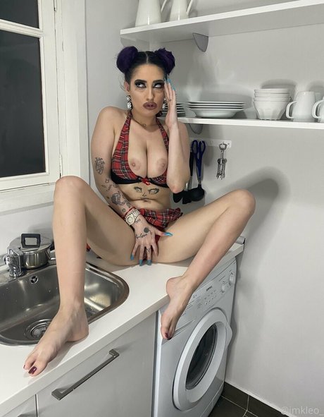 kleopwtrx アート女優 画像