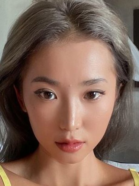 LonelyMeow ポルノ女優 画像