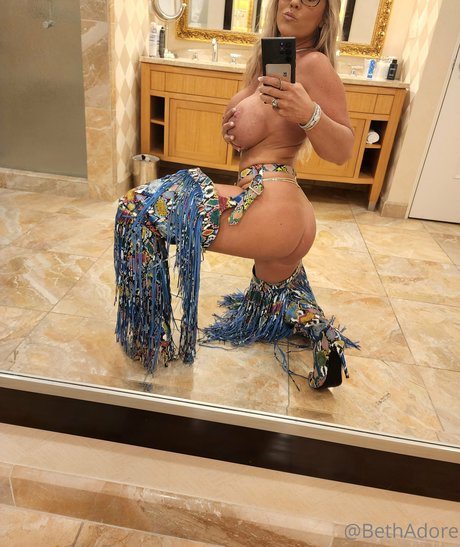 母乳オンリーファン 無料ポルノ アーカイブ