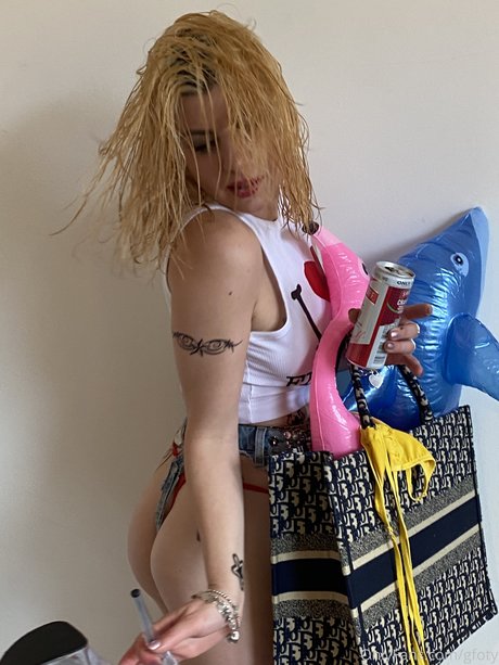 毛深いラテン系オンリーファンズ ヌード ギャラリー