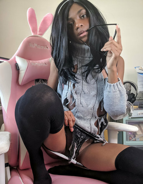 アナル舐めオンリーファンズ 無料ポルノ 写真