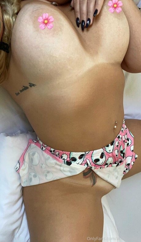 ゲイビデオ OnlyFans 美しいポルノ 画像