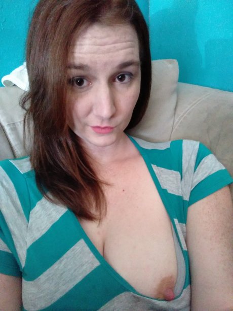 Dee Dee Lynn 無料女優 写真