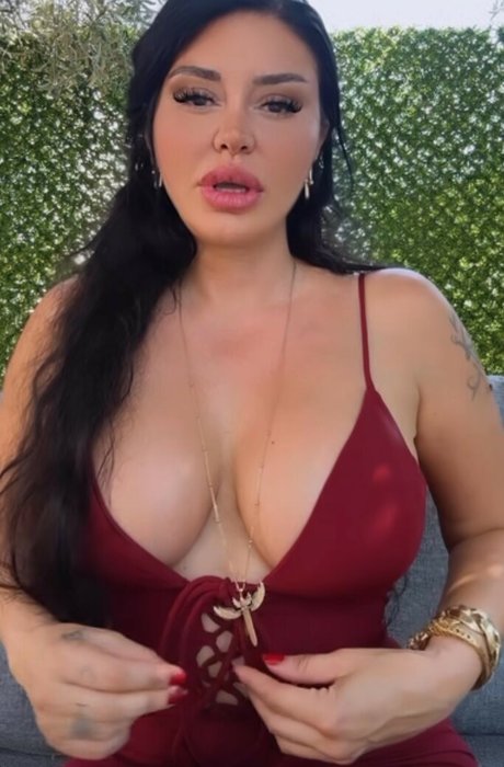 大きなお尻と巨乳のオンリーファンズ 美しいxxx 画像