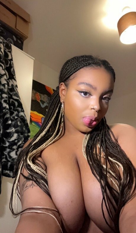 ダーティトークオンリーファンズ ホットセクシー 写真