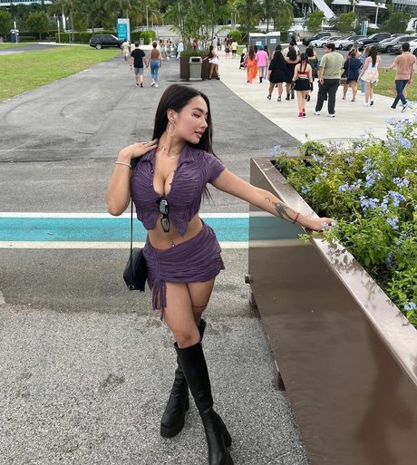 Latalzhang 裸のモデル 画像