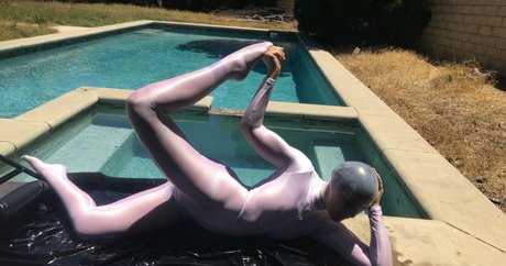 巨乳の赤毛オンリーファンズ 無料 写真