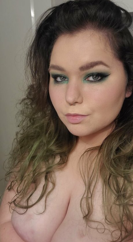 ポニーテールオンリーファンズ 無料アダルト 写真