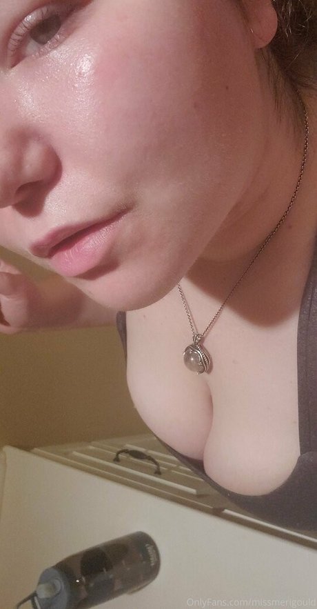 かわいいシーメールオンリーファンズ セクシー ギャラリー