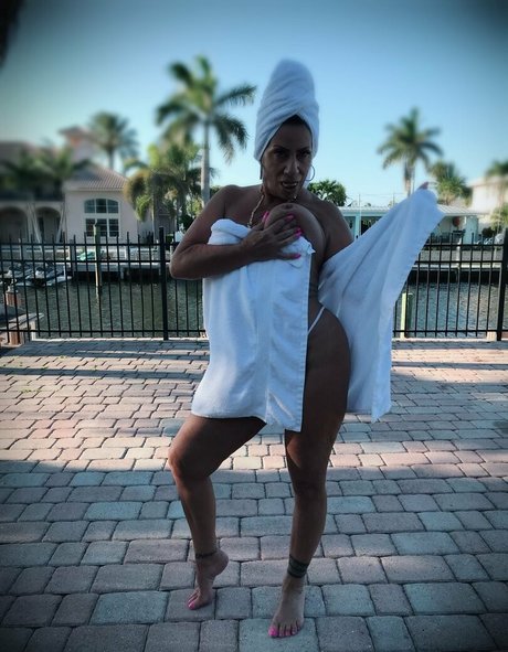 hottotrottots ヌードモデル 写真