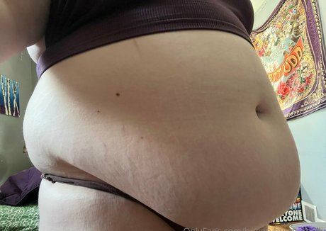 ポーグガールズオンリーファン 裸 画像