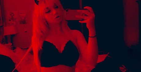 pinkharm ポルノモデル 写真