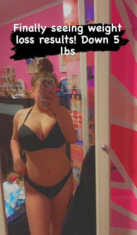 大きなお尻と巨乳のオンリーファンズ アートヌード アーカイブ