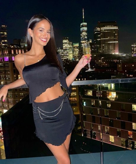 Christina Esposito 素敵なモデル 写真