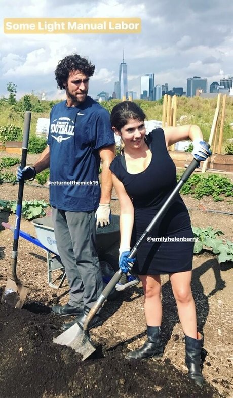 Emily H Barry 完璧なモデル アーカイブ