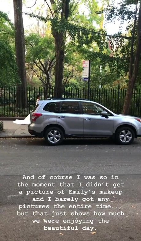 Emily H Barry ポルノスター 写真