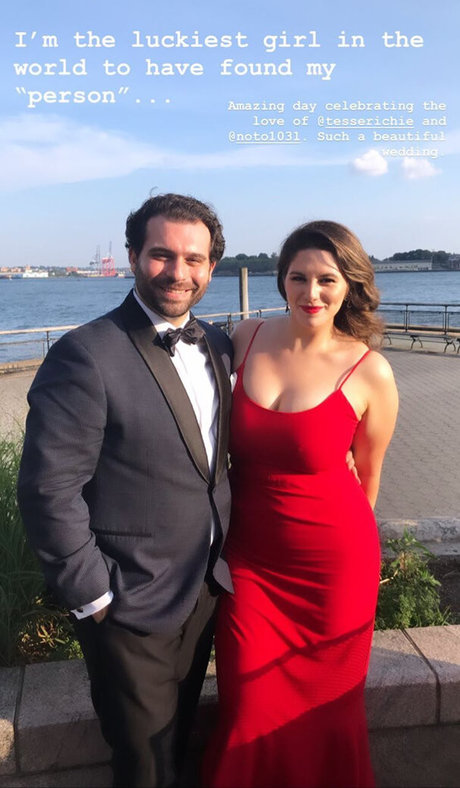 大きなお尻と巨乳のオンリーファンズ ヌード 画像