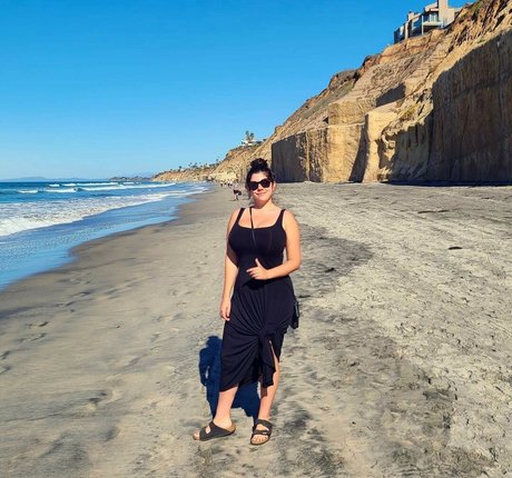 Emily H Barry 完璧なモデル 写真